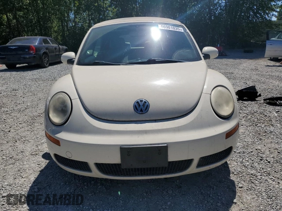 2008 Volkswagen Beetle SE with VIN 3VWRG31Y58M405978, listed as a Copart auction lot 66901035 with 142,688 mi miles and Clean title. Bid and sale history available at DreamBid. Image 5.