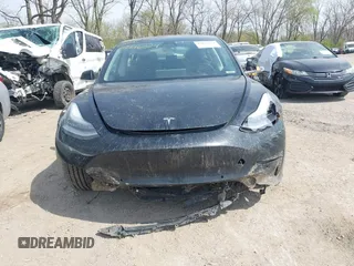 2018 Tesla Model 3 Long Range Battery z VIN 5YJ3E1EB2JF103096, wystawiony jako IAAI lot #42016324 z przebiegiem 143 247 mil mil oraz . Historia ofert i sprzedaży dostępna na DreamBid. Obrazek 13.