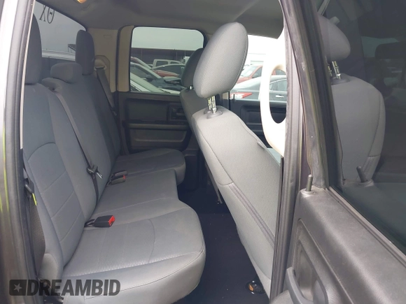 2020 Ram 1500 Tradesman z VIN 1C6RR6FT7LS146154, wystawiony jako IAAI lot #42040792 z przebiegiem 42 611 mil mil oraz . Historia ofert i sprzedaży dostępna na DreamBid. Obrazek 8.