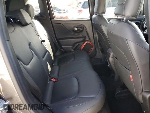2019 Jeep Renegade Trailhawk z VIN ZACNJBC18KPK03246, wystawiony jako Copart lot #80442034 z przebiegiem 68 282 mil mil oraz Szkoda całkowita • Salvage title. Historia ofert i sprzedaży dostępna na DreamBid. Obrazek 11.