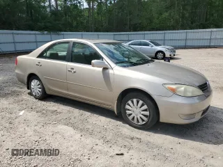 2002 Toyota Camry LE z VIN 4T1BE32K62U532998, wystawiony jako Copart lot #60786305 z przebiegiem 175 753 mil mil oraz Czysty tytuł • Clean title. Historia ofert i sprzedaży dostępna na DreamBid. Obrazek 4.