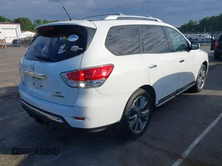 2014 Nissan Pathfinder SL with VIN 5N1AR2MM3EC694316, listed as a IAAI auction lot 42206936 with 182,521 mi miles. Bid and sale history available at carsss.com. Image 4.