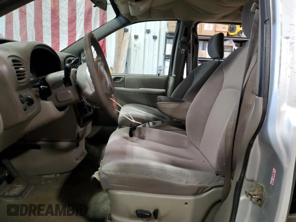 2003 Chrysler Town & Country LX with VIN 2C4GP44L83R132424, listed as a Copart auction lot 79268374 with 277,444 mi miles and Salvage Title. Bid and sale history available at DreamBid. Image 7.