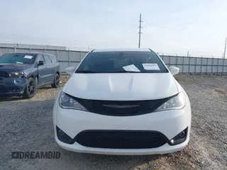 2018 Chrysler Pacifica Touring Plus with VIN 2C4RC1FG5JR235381, listed as a IAAI auction lot 42096588 with 91,998 mi miles and . Bid and sale history available at DreamBid. Image 12.