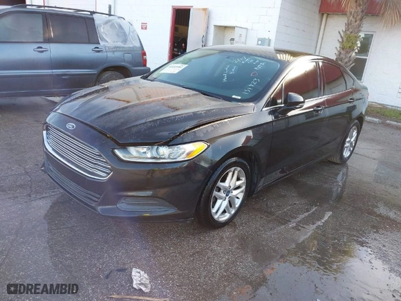 2013 Ford Fusion SE with VIN 3FA6P0H77DR151923, listed as a IAAI auction lot 41693582 with 166,225 mi miles. Bid and sale history available at carsss.com. Image 2.