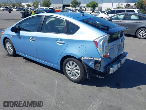 2013 Toyota Prius with VIN JTDKN3DP4D3048463, listed as a IAAI auction lot 42520370 with 151,324 mi miles and . Bid and sale history available at DreamBid. Image 3.