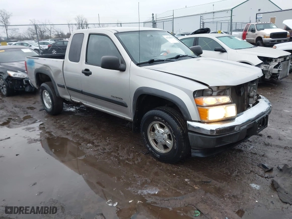2005 Chevrolet Colorado LS Z71 with VIN 1GCDT196X58226139, listed as a IAAI auction lot 41520635 with 266,274 mi miles. Bid and sale history available at carsss.com. Image 1.