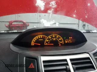 2010 Toyota Yaris z VIN JTDJT4K35A5280531, wystawiony jako Copart lot #47061135 z przebiegiem 151 744 mil mil oraz Szkoda całkowita • Salvage title. Historia ofert i sprzedaży dostępna na DreamBid. Obrazek 9.