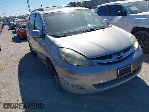 2006 Toyota Sienna XLE with VIN 5TDZA22C06S532006, listed as a IAAI auction lot 41842231 with 1 mi miles. Bid and sale history available at carsss.com. Image 1.