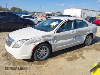 2010 Mercury Milan with VIN 3MEHM0HAXAR660714, listed as a IAAI auction lot 40714520 with 170,729 mi miles and . Bid and sale history available at DreamBid. Image 2.