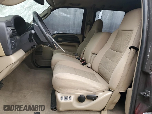 2007 Ford F-250 XL z VIN 1FTSW21P77EB14122, wystawiony jako Copart lot #48698525 z przebiegiem 122 451 mil mil oraz Szkoda całkowita • Salvage title. Historia ofert i sprzedaży dostępna na DreamBid. Obrazek 7.