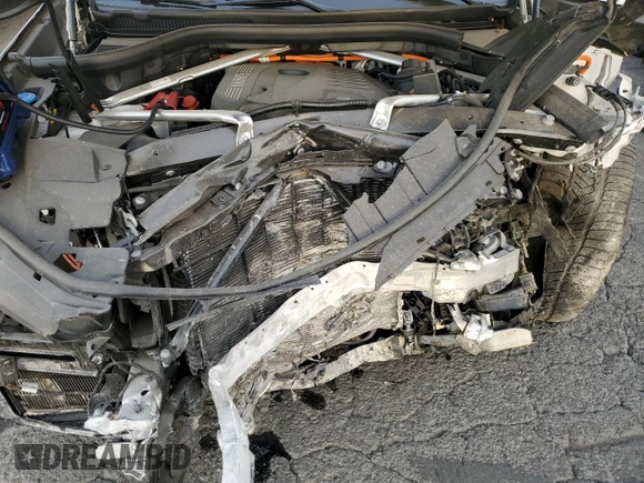 2024 BMW X5 xDrive50e with VIN 5UX43EU07R9S99719, listed as a Copart auction lot 86121144 with 0 mi miles and Salvage Title. Bid and sale history available at carsss.com. Image 12.