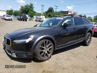 2018 Volvo V90 z VIN YV4A22NLXJ1027194, wystawiony jako Copart lot #63905984 z przebiegiem 47 563 mil mil oraz Szkody całkowita. Historia ofert i sprzedaży dostępna na DreamBid. Obrazek 1.