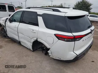 2023 Nissan Pathfinder SV z VIN 5N1DR3BC2PC251462, wystawiony jako IAAI lot #41025142 z przebiegiem 31 399 mil mil oraz . Historia ofert i sprzedaży dostępna na DreamBid. Obrazek 3.