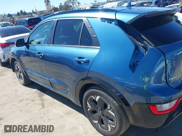 2023 Kia Niro Wind with VIN KNDCR3L19P5038753, listed as a IAAI auction lot 41750599 with 59,182 mi miles. Bid and sale history available at carsss.com. Image 6.