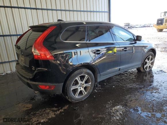 2013 Volvo XC60 T6 with VIN YV4902DZ5D2445725, listed as a Copart auction lot 41886585 with 96,094 mi miles and Salvage Title. Bid and sale history available at carsss.com. Image 3.