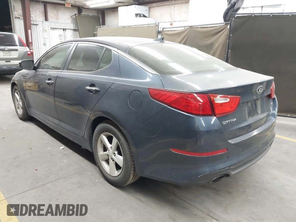 2015 Kia Optima LX z VIN KNAGM4A78F5594402, wystawiony jako IAAI lot #42232732 z przebiegiem 83 363 mil mil oraz . Historia ofert i sprzedaży dostępna na DreamBid. Obrazek 3.