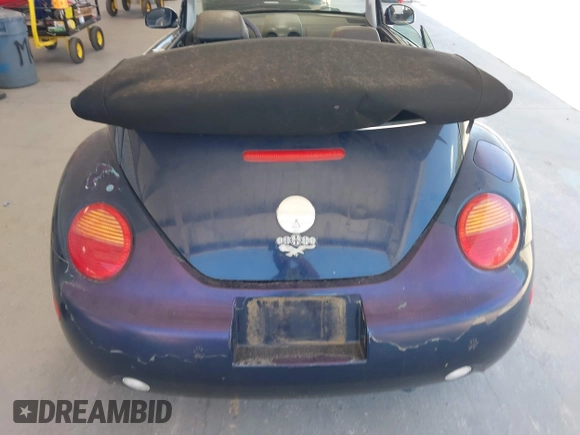 2003 Volkswagen Beetle GLS with VIN 3VWCK21Y13M303732, listed as a IAAI auction lot 42509742 with 144,545 mi miles and . Bid and sale history available at DreamBid. Image 17.