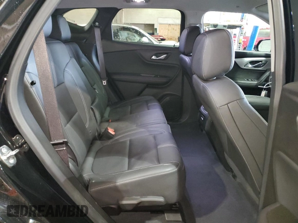 2024 Chevrolet Blazer LT z VIN 3GNKBJR40RS198008, wystawiony jako Copart lot #50523015 z przebiegiem 27 564 mil mil oraz Nie do naprawy • Non repairable. Historia ofert i sprzedaży dostępna na DreamBid. Obrazek 11.