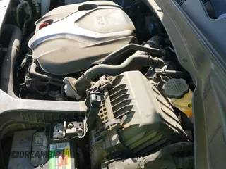 2013 Hyundai Santa Fe Sport z VIN 5XYZU3LA4DG117551, wystawiony jako IAAI lot #42775461 z przebiegiem 165 853 mil mil oraz . Historia ofert i sprzedaży dostępna na DreamBid. Obrazek 19.