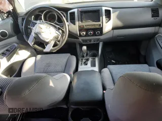 2015 Toyota Tacoma PreRunner with VIN 3TMJU4GN5FM180924, listed as a Copart auction lot 50864315 with 176,562 mi miles and Salvage title. Bid and sale history available at DreamBid. Image 8.