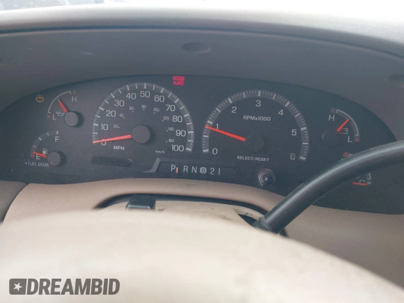 1999 Ford Expedition XLT with VIN 1FMPU18L2XLB53295, listed as a IAAI auction lot 42436012 with Not provided miles and . Bid and sale history available at DreamBid. Image 7.