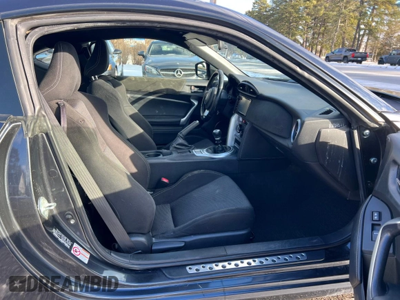 2017 Toyota 86 with VIN JF1ZNAA15H9703385, listed as a Copart auction lot 89024785 with 60,334 mi miles and Salvage Title. Bid and sale history available at carsss.com. Image 5.