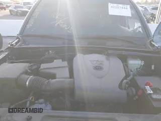 2022 Toyota Tacoma SR z VIN 3TMCZ5AN1NM531884, wystawiony jako IAAI lot #42257444 z przebiegiem Nie podano mil oraz . Historia ofert i sprzedaży dostępna na DreamBid. Obrazek 10.