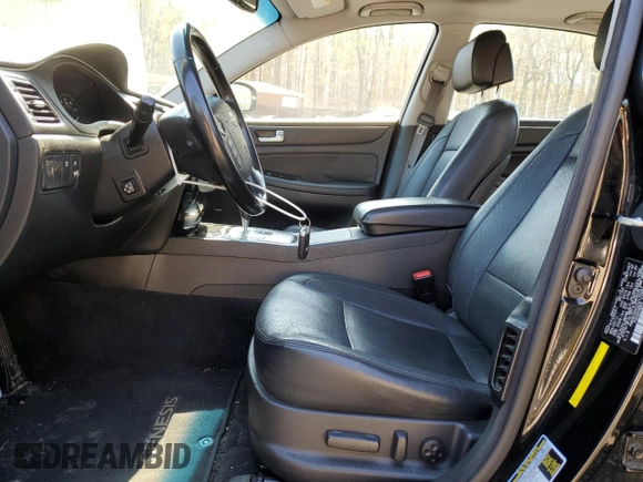 2012 Hyundai Genesis 3.8L z VIN KMHGC4DD2CU179287, wystawiony jako Copart lot #52550805 z przebiegiem 132 284 mil mil oraz Szkody całkowita. Historia ofert i sprzedaży dostępna na DreamBid. Obrazek 7.