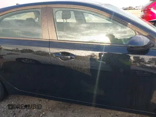 2024 Kia Forte LXS z VIN 3KPF24AD7RE799390, wystawiony jako IAAI lot #41856786 z przebiegiem 24 804 mil mil oraz . Historia ofert i sprzedaży dostępna na DreamBid. Obrazek 13.