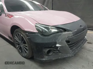 2017 Toyota 86 z VIN JF1ZNAA11H8701624, wystawiony jako IAAI lot #42107031 z przebiegiem 89 945 mil mil oraz . Historia ofert i sprzedaży dostępna na DreamBid. Obrazek 6.