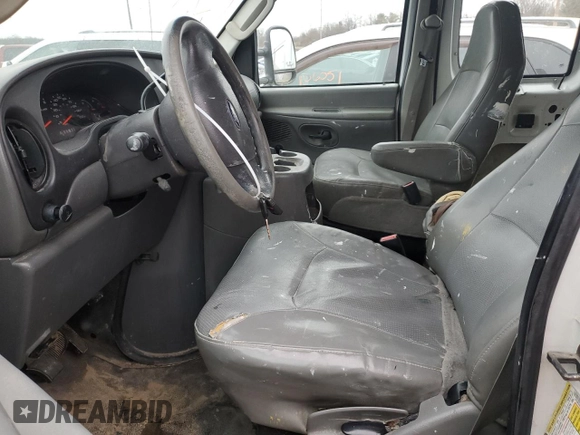 2008 Ford Econoline Cargo Commercial z VIN 1FTNE24L78DB05730, wystawiony jako Copart lot #41569145 z przebiegiem 500 687 mil mil oraz Nie do naprawy • Non repairable. Historia ofert i sprzedaży dostępna na DreamBid. Obrazek 7.