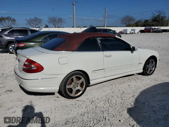 2005 Mercedes-Benz CLK 500 with VIN WDBTK75JX5F120876, listed as a Copart auction lot 52415435 with 154,706 mi miles and Clean title. Bid and sale history available at DreamBid. Image 3.