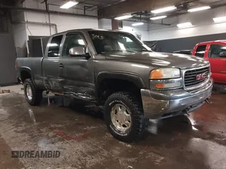 2000 GMC Sierra 1500 SLE with VIN 1GTEK19T0YZ211077, listed as a IAAI auction lot 41626980 with 224,823 mi miles and . Bid and sale history available at DreamBid. Image 1.