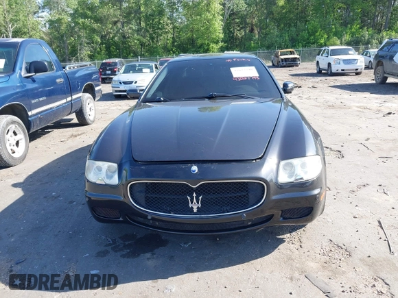 2007 Maserati Quattroporte with VIN ZAMFE39A070029397, listed as a IAAI auction lot 42027798 with 95,978 mi miles. Bid and sale history available at carsss.com. Image 12.