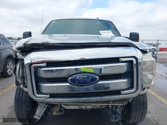 2014 Ford Super Duty F-250 SRW XL with VIN 1FT7W2BT7EEA65633, listed as a IAAI auction lot 41521209 with 222,076 mi miles. Bid and sale history available at carsss.com. Image 13.