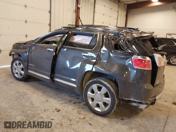 2015 GMC Terrain Denali z VIN 2GKFLZE3XF6419468, wystawiony jako IAAI lot #41455635 z przebiegiem Nie podano mil oraz . Historia ofert i sprzedaży dostępna na DreamBid. Obrazek 3.