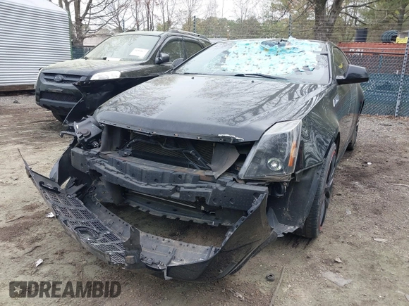 2012 Cadillac CTS z VIN 1G6DA1E33C0105436, wystawiony jako IAAI lot #41961642 z przebiegiem 114 383 mil mil oraz . Historia ofert i sprzedaży dostępna na DreamBid. Obrazek 6.