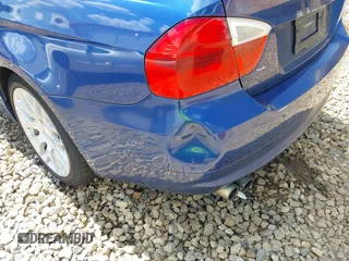 2007 BMW 3 Series 328i with VIN WBAVA33587KX72883, listed as a IAAI auction lot 42632484 with 203,514 mi miles and . Bid and sale history available at DreamBid. Image 6.