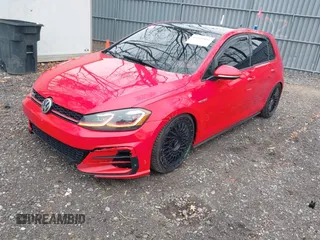 2018 Volkswagen GTI S z VIN 3VW547AU3JM262787, wystawiony jako IAAI lot #42042452 z przebiegiem 98 716 mil mil oraz . Historia ofert i sprzedaży dostępna na DreamBid. Obrazek 17.