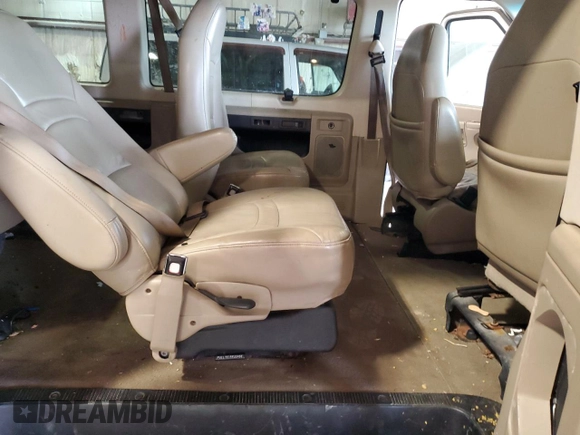 2006 Ford Econoline Passenger XL with VIN 1FMRE11L36HB21604, listed as a Copart auction lot 72349574 with 270,171 mi miles and Clean title. Bid and sale history available at DreamBid. Image 11.