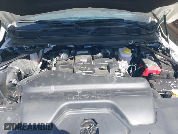 2024 Ram 2500 Laramie with VIN 3C6UR5FL8RG239740, listed as a IAAI auction lot 41805472 with 5,661 mi miles and . Bid and sale history available at DreamBid. Image 10.