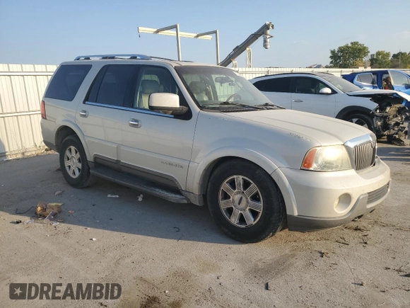 2004 Lincoln Navigator Luxury with VIN 5LMFU28R44LJ43429, listed as a Copart auction lot 75502924 with 228,725 mi miles and Salvage Title. Bid and sale history available at carsss.com. Image 4.