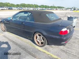 2006 BMW 3 Series 330Ci with VIN WBABW53476PZ41221, listed as a IAAI auction lot 41757782 with 138,214 mi miles. Bid and sale history available at carsss.com. Image 3.