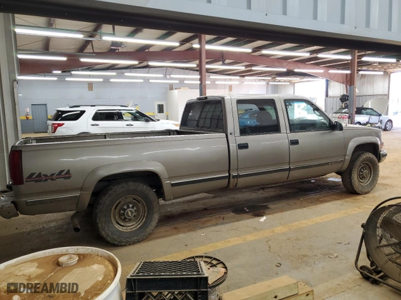 2000 Chevrolet C/K 3500 Crew Cab with VIN 1GCHK33R4YF491903, listed as a Copart auction lot 42501245 with NaN miles and Salvage Title. Bid and sale history available at carsss.com. Image 3.