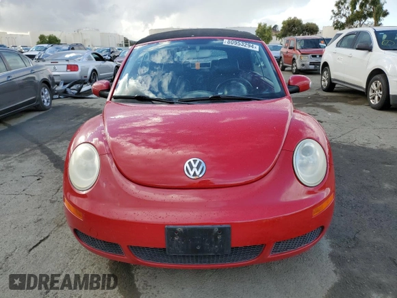 2008 Volkswagen Beetle SE z VIN 3VWRG31Y18M400549, wystawiony jako Copart lot #80953294 z przebiegiem 110 096 mil mil oraz Czysty tytuł • Clean title. Historia ofert i sprzedaży dostępna na DreamBid. Obrazek 5.