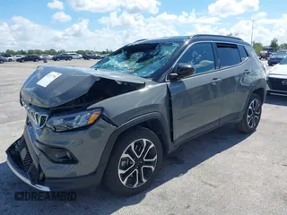 2024 Jeep Compass Limited z VIN 3C4NJDCN4RT595341, wystawiony jako IAAI lot #42577790 z przebiegiem 42 995 mil mil oraz . Historia ofert i sprzedaży dostępna na DreamBid. Obrazek 17.