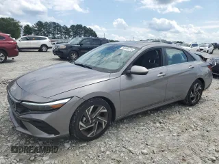 2024 Hyundai Elantra SEL z VIN KMHLS4DG7RU641007, wystawiony jako Copart lot #56399775 z przebiegiem 11 613 mil mil oraz Szkoda całkowita • Salvage title. Historia ofert i sprzedaży dostępna na DreamBid. Obrazek 1.