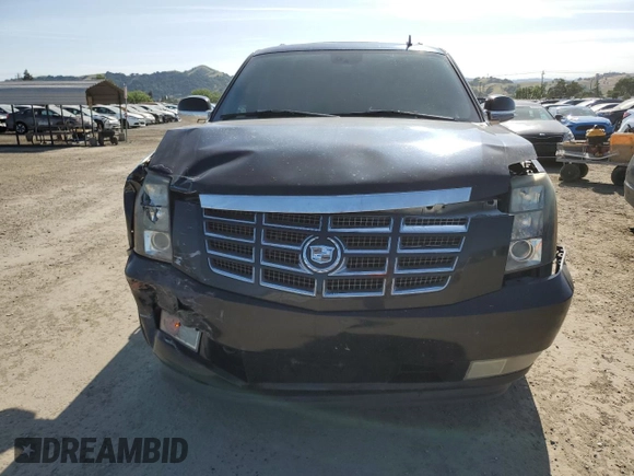2008 Cadillac Escalade z VIN 1GYFK63808R180204, wystawiony jako Copart lot #55704295 z przebiegiem 156 101 mil mil oraz Szkoda całkowita • Salvage title. Historia ofert i sprzedaży dostępna na DreamBid. Obrazek 5.