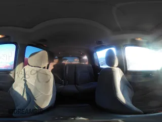 2004 GMC Envoy XL SLE with VIN 1GKET16S046229037, listed as a IAAI auction lot 41369595 with 178,729 mi miles. Bid and sale history available at carsss.com. Image 19.